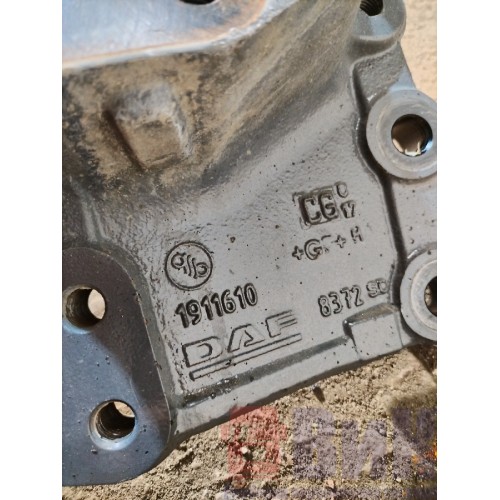 Кронштейн буксировочного крюка DAF 85 CF 175314 LH (986)-4