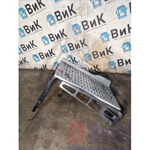 Трапик DAF 85 CF 175314 в сборе с кронштейнами (905)