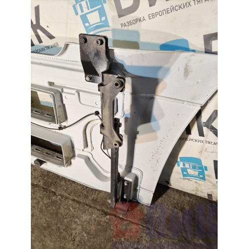 Спойлер боковой DAF 85 CF 175314 LH в сборе с кронштейнами (947)-1