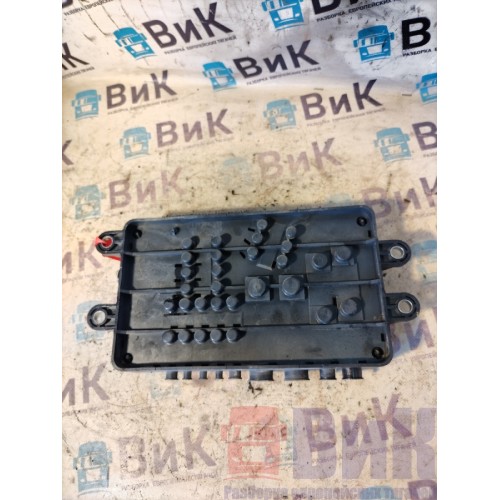 Коробка распределительная Volvo FH 4 732456 с предохранителями (858)-2