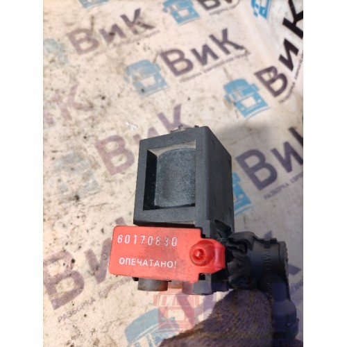 Клапан электромагнитный (соленоид) Volvo FH 4 732456 (830)-4