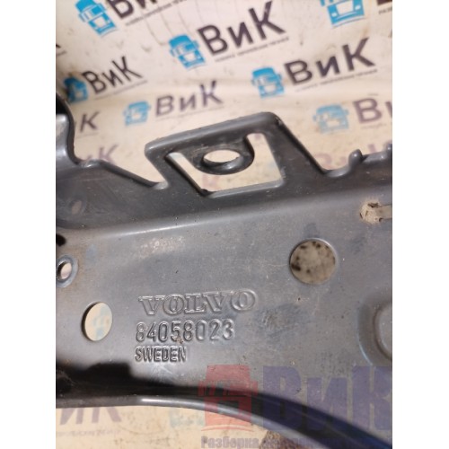 Кронштейн противотуманной фары Volvo FH 4 732456 RH (757)-4