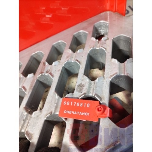 Подножка нижняя Volvo FH 4 732456 RH в сборе с корпусом (810)-1