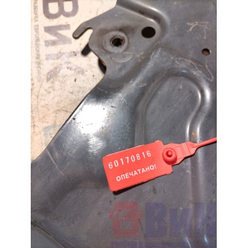 Кронштейн крепления фары Volvo FH 4 732456 RH (816)-1