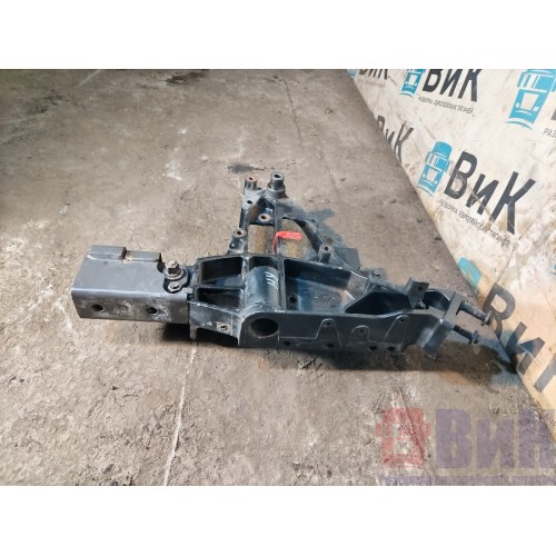 Кронштейн буксировочного крюка Volvo FH 4 732456 RH в сборе (732)-3