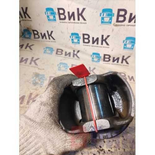 Поршень Volvo FH 4 732456 D13K (652)-3