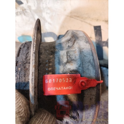 Ступица передняя Renault Magnum MACK 440 (523)-1