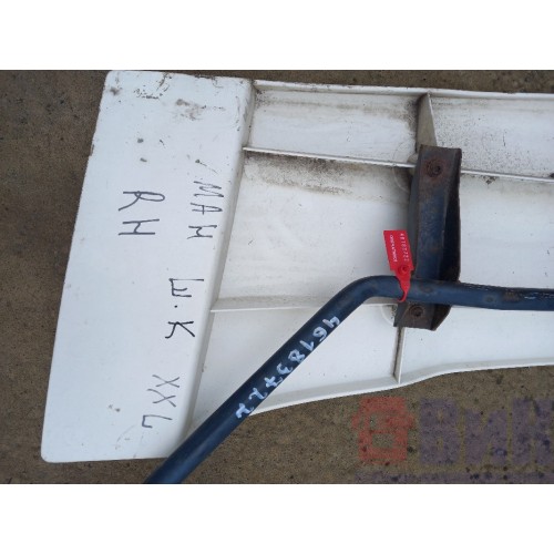 Спойлер кабины MAN ш.к. боковой верхняя часть XXL RH (722)-7