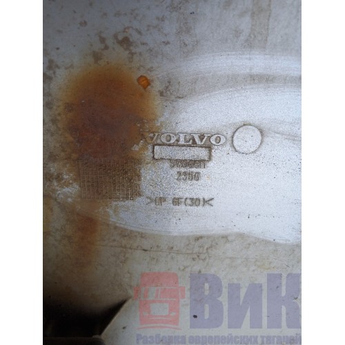 Спойлер кабины Volvo верхний (724)-9