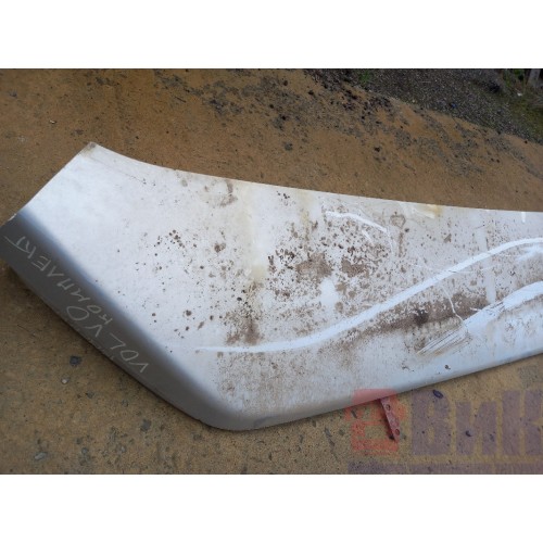 Спойлер кабины Volvo верхний (724)-3