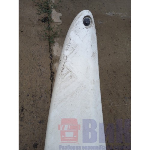 Спойлер кабины Volvo угол верхняя часть RH (725)-2