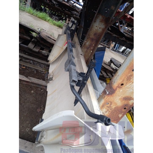 Спойлер кабины Volvo верхний с деф. (738)-6