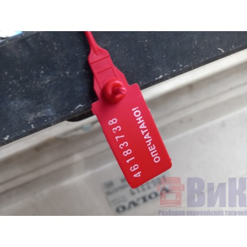 Спойлер кабины Volvo верхний с деф. (738)-16