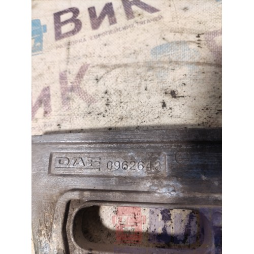 Накладка на нижнюю подножку DAF 105 XF 943531 (541)-1