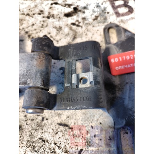 Петля капота MAN TGA 458073 (289)-3