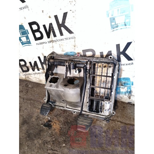 Блок педалей MAN TGA 458073 (287)-2