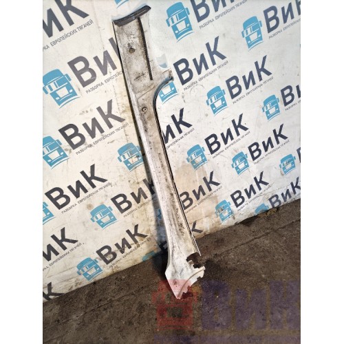 Накладка внешняя (наружняя) на лобовое стекло MAN TGA 458073 ш.к.в.к. XXL RH (250)-1