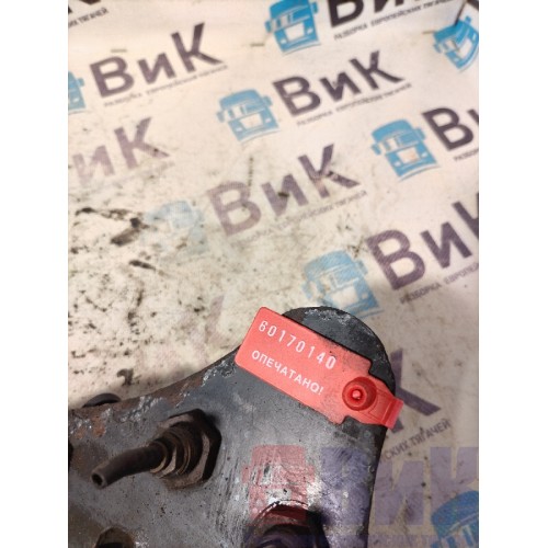 Кронштейн с фитингами под ящик АКБ MAN TGA 458073 (140)-1