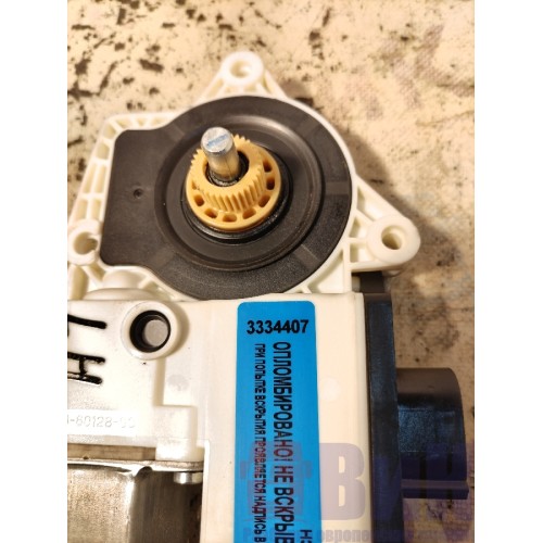 Моторчик стеклоподъемника MAN TGX 18 440 032053 LH (407)-3