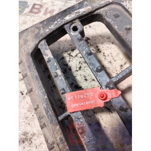 Кронштейн подножки нижней DAF 85 CF 935508 LH (093)-1