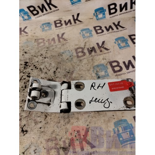 Петля двери DAF 85 CF 935508 нижняя RH (010)