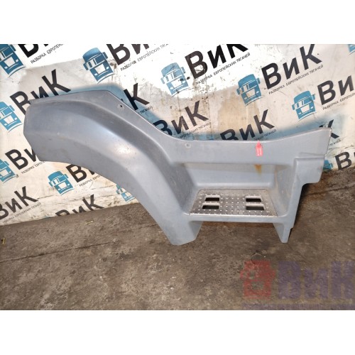 Подножка кабины DAF 85 CF 935508 RH мел.деф. (066)