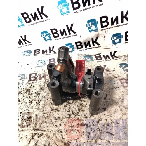 Ось коромысел DAF 85 CF 935508 в сборе (без горняка) (502)-1