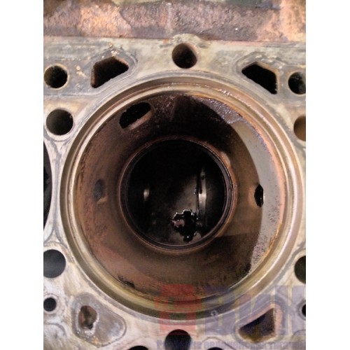Блок цилиндров двигателя DAF 85 CF 935508 (354)-4