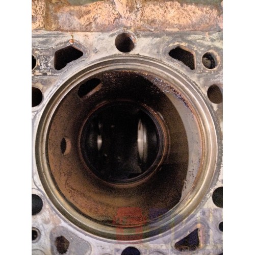 Блок цилиндров двигателя DAF 85 CF 935508 (354)-12