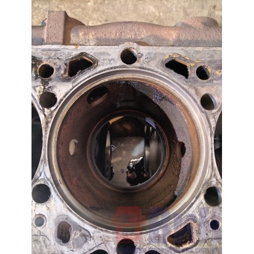 Блок цилиндров двигателя DAF 85 CF 935508 (354)-6