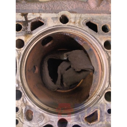 Блок цилиндров двигателя DAF 85 CF 935508 (354)-1