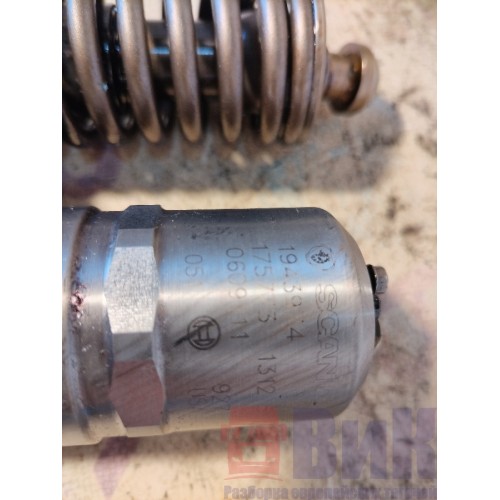 Форсунка топливная электрическая Scania R440 PDE 088471 (539)-3