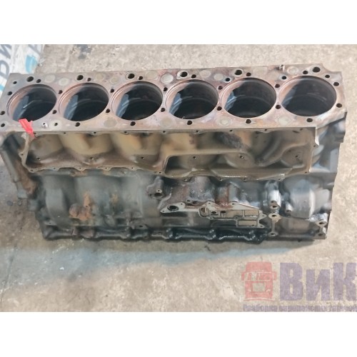 Блок цилиндров двигателя Renault T DTI 11 003088 (735)-2