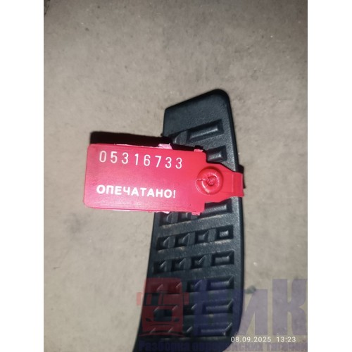 Накладка на ступеньку Mercedes Actros MP4 717724 (733)-1