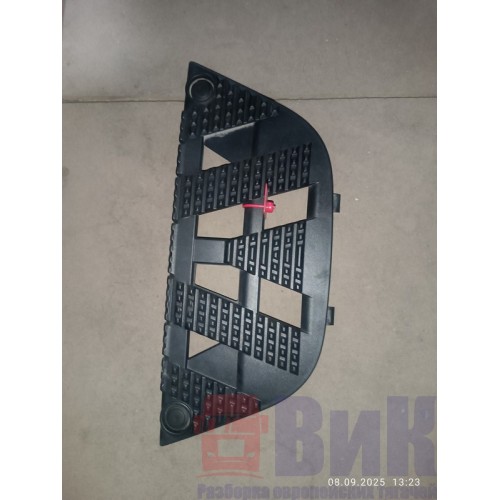 Накладка на ступеньку Mercedes Actros MP4 717724 (731)