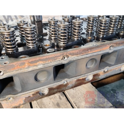 Головка блока цилиндров (ГБЦ) Renault T DTI 11 003088 (882)-14