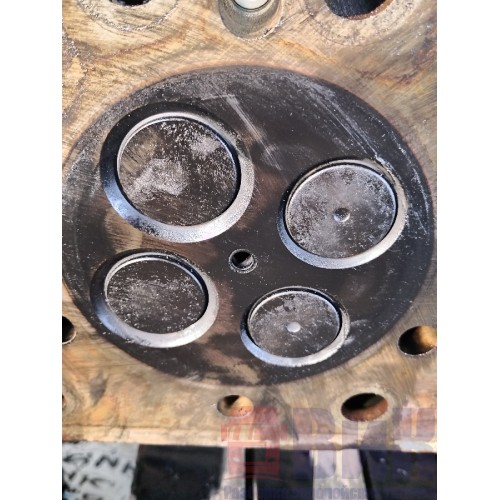 Головка блока цилиндров (ГБЦ) Renault T DTI 11 003088 (882)-12