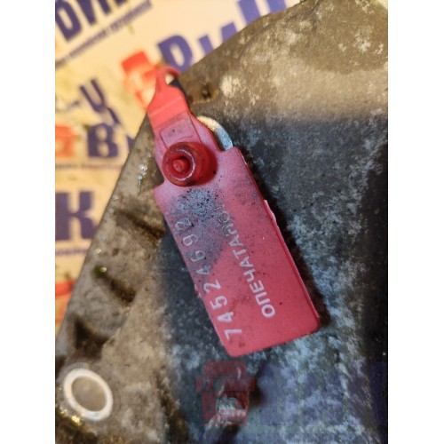 Крышка сальника коленвала передняя (крышка лобовая) Renault T 001057 DTI 11 (692)-1