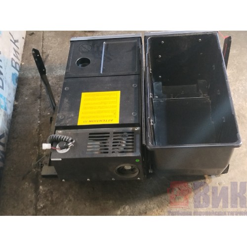 Холодильник DAF 105 991137 в сборе с салазками и ящиком (628)-2