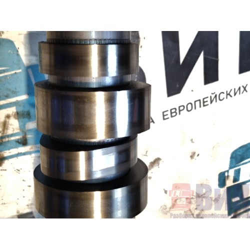 Распредвал Renault T 002550 DTI 13 480 (572)-13