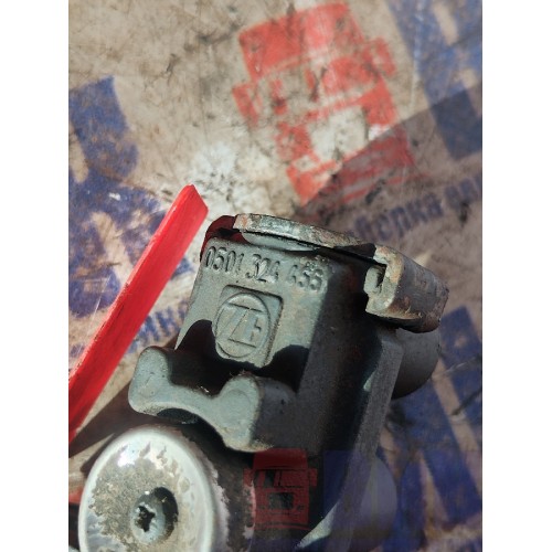 Клапан электромагнитный КПП DAF 105 961218 12S2333 ZF (429)-2