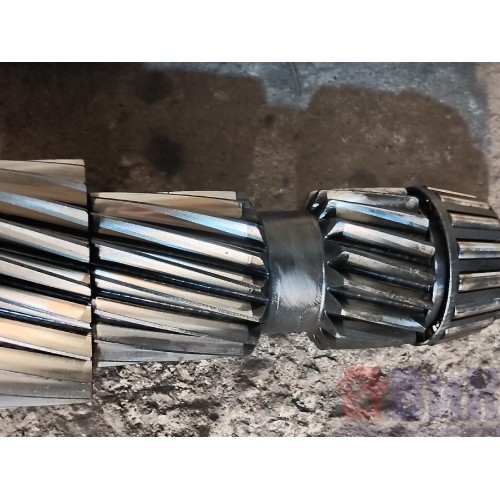 Промежуточный вал (промвал) DAF 105 961218 12S2333 ZF (438)-4