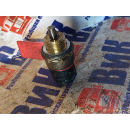 Датчик заднего хода DAF 105 961218 12S2333 ZF (360)