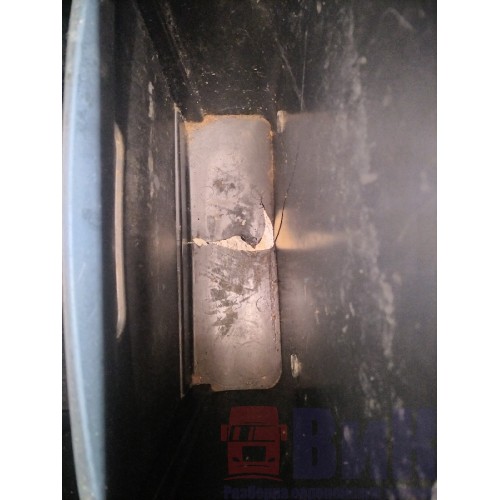 Холодильник DAF 105 946058 в сборе с салазками и ящиком (385)-1