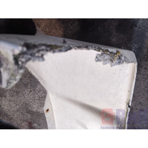 Спойлер кабины DAF 105 946058 комплект с деф. (377)(378)(379)(376)(371)-11