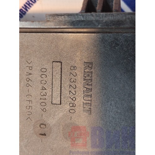 Кронштейн центрального торпедо Renault T 002550 LH (287)-3