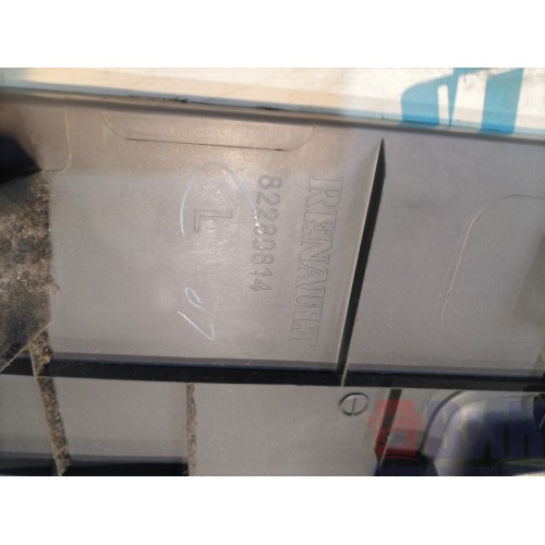 Накладка инструментального ящика Renault T 002550 (282)-2