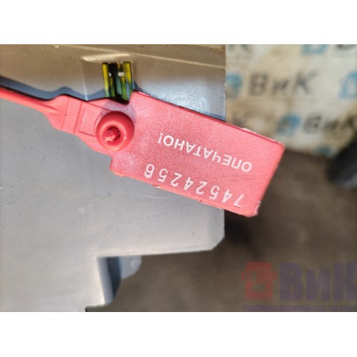 Накладка на торпедо Renault T 002550 (256)-3