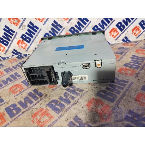 Магнитола Renault T 002550 с пультом (223)(201)-4