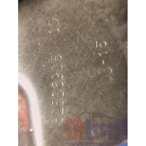 Кронштейн обшивки двери Renault T 002550 LH (061)-3